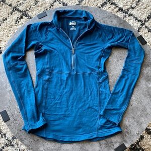 Lightweight REI pullover (like new!)